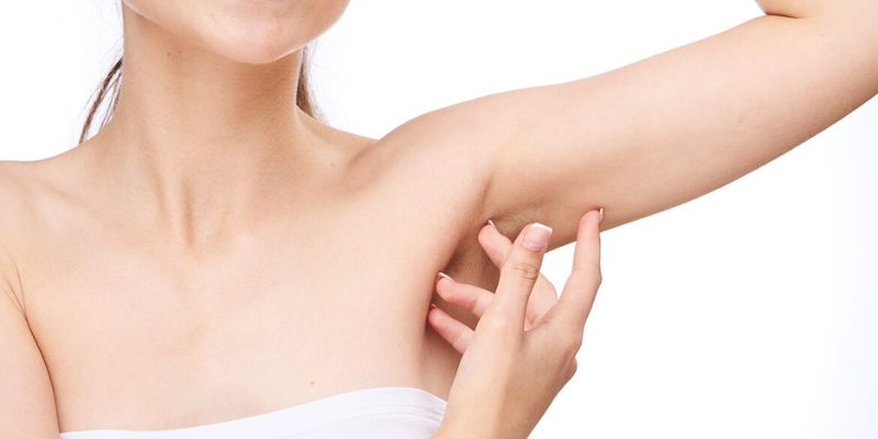 Giữ cho vùng nách luôn khô thoáng