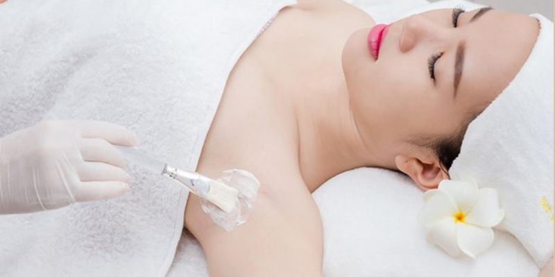 5. Dùng Nghệ Và Sữa Chua